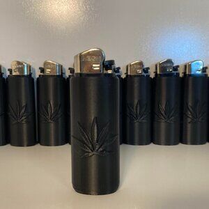 5 Custom Pot Leaf Sleeve with Lighter: B-M3 (Black Matte Finish)